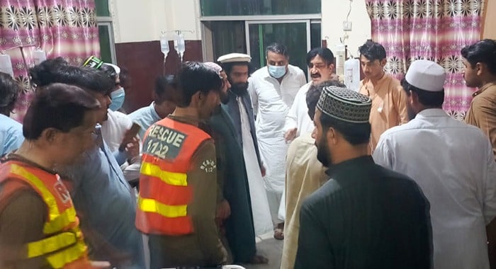 Khwarij, Rescue 1122, Tank, Labourers