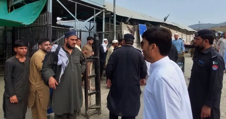 Pakistan, Afghan Refugees Detained by Pakistan, Afghan Refugees and Terror Attacks inside Pakistan, United Nations High Commissioner for Refugees, International Organization for Migration