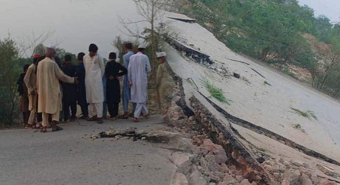 Terrorists, Bannu, Terrorists Destroy Link Bridge in Bannu